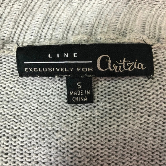 Aritzia Line Exclusively for  Aritzia Grey Pleated cardigan Size Small - Picture 5 of 5